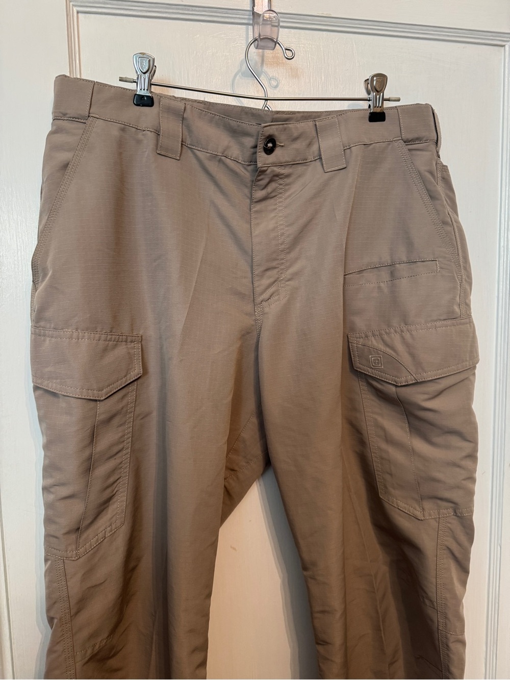 Men's 511 Tactical Cargo Pants in Taupe 38x30 - Picture 3 of 7